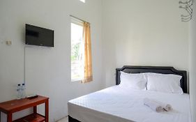 Pandawa Guest House At Ngaliyan Square Mitra Reddoorz